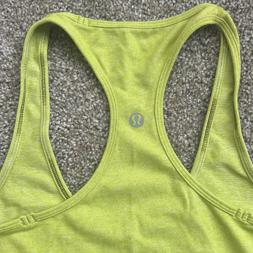 Lululemon Tanktop - Picture 3 of 3